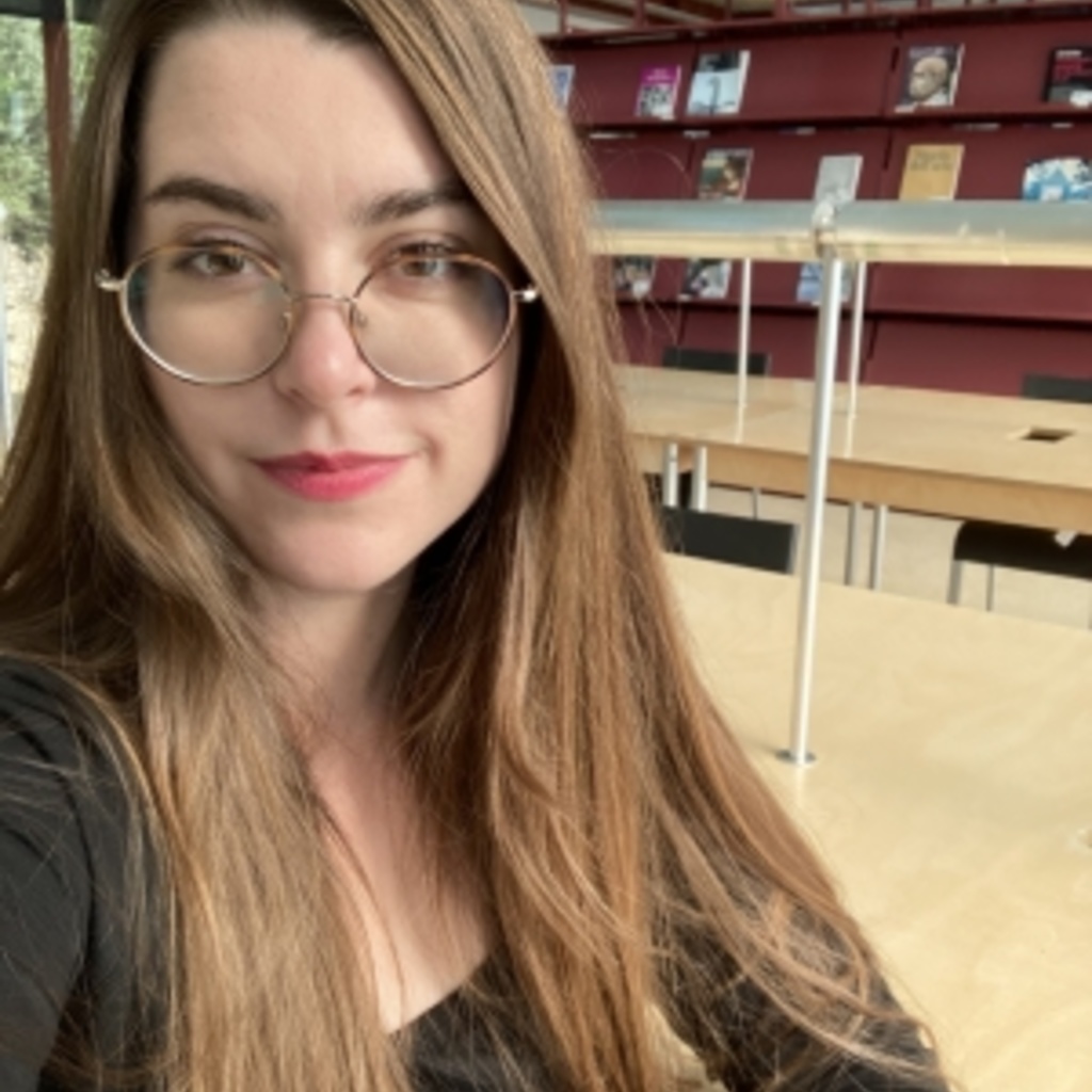 Abigail Minor is a Graduate Student in the School of Art and Art History.
